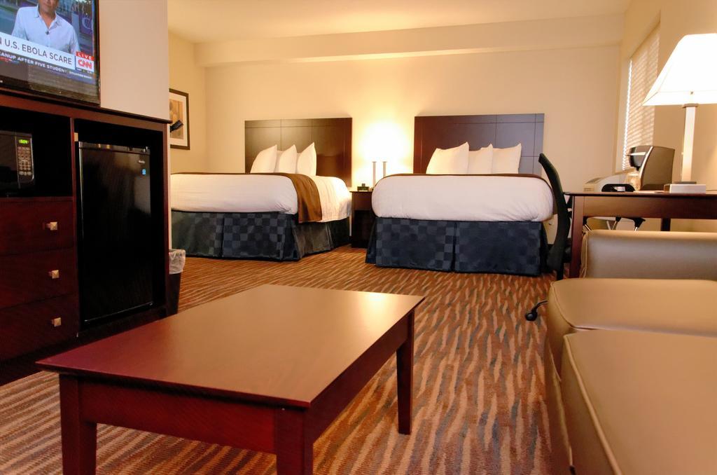 Cobblestone Inn & Suites Fort Madison Εξωτερικό φωτογραφία