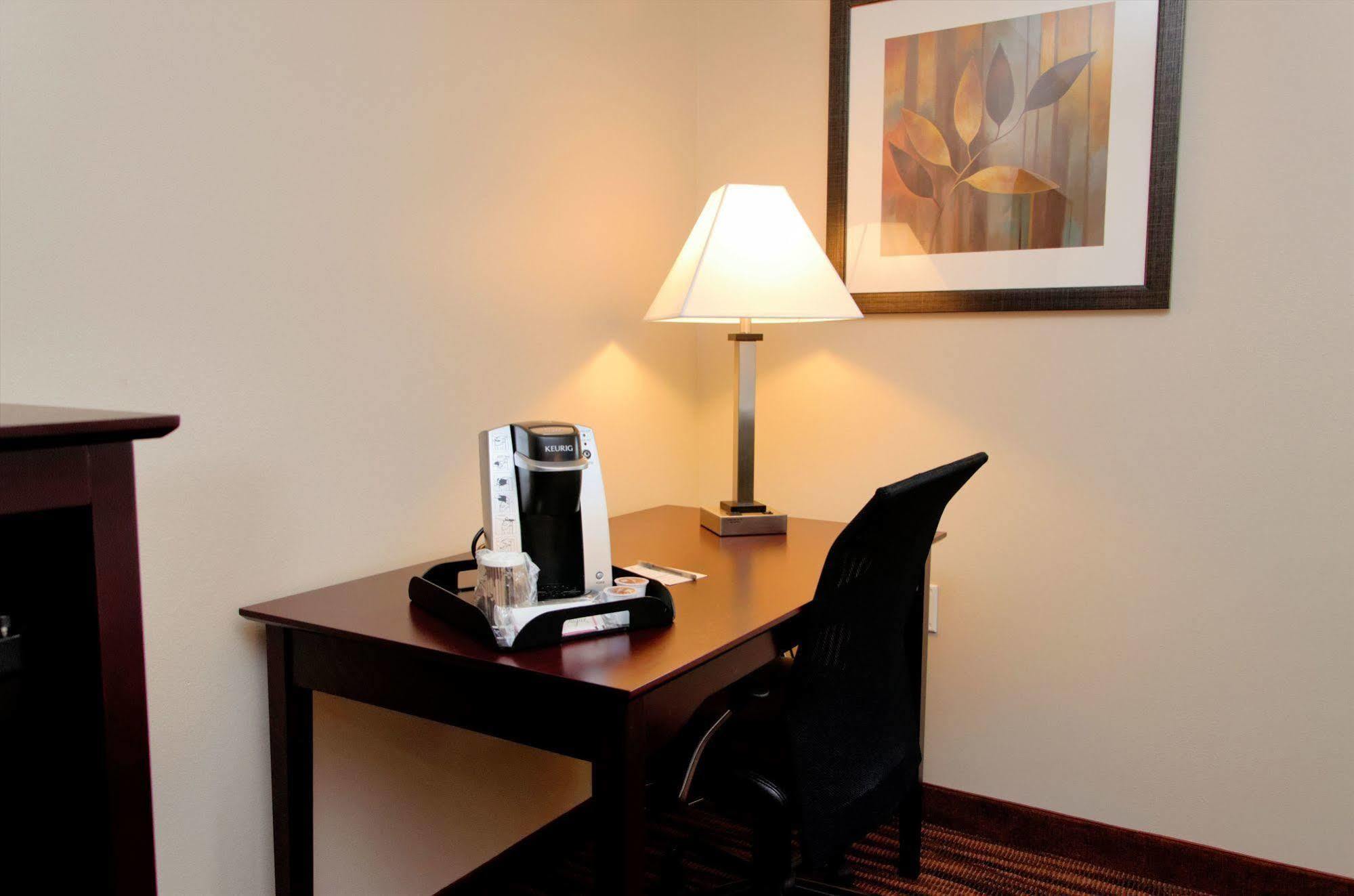 Cobblestone Inn & Suites Fort Madison Εξωτερικό φωτογραφία